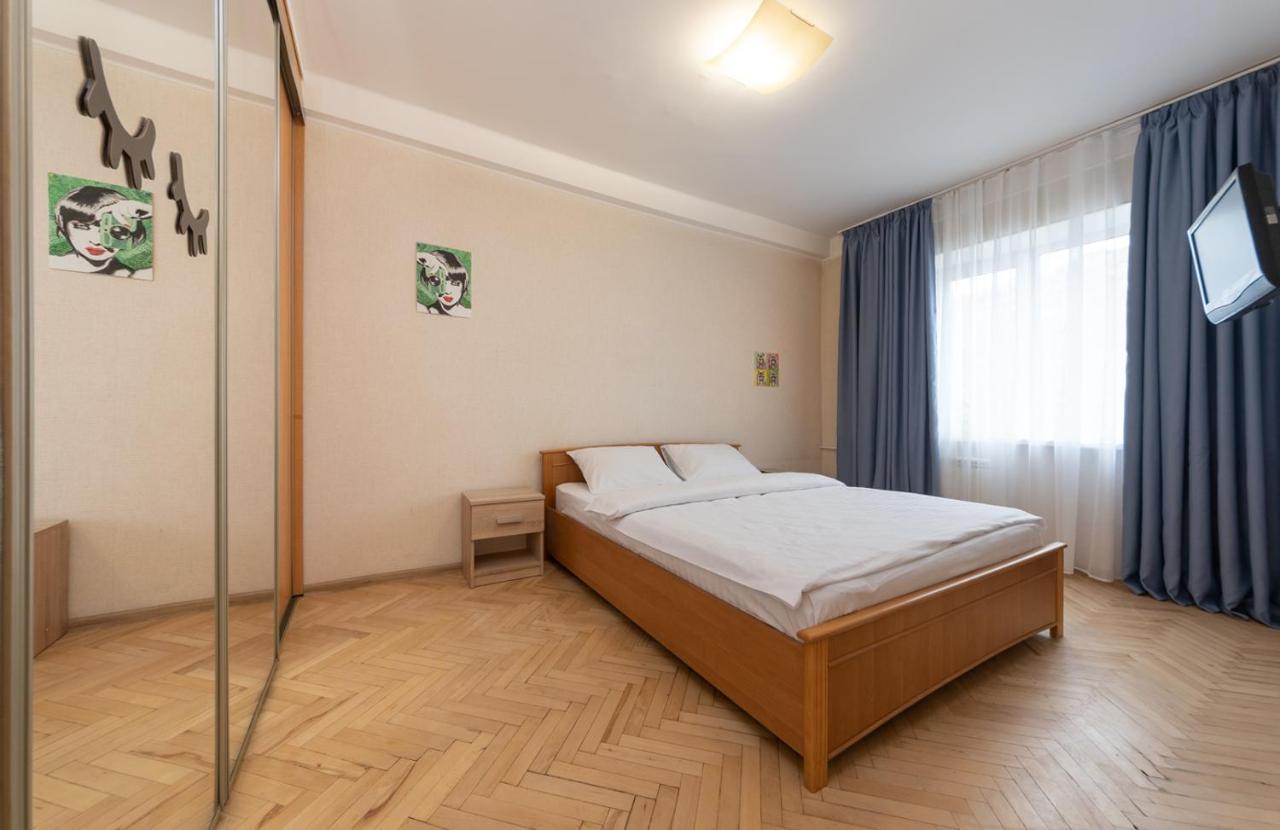 1 Bedroom Apart Near Metro Pecherska Kiev Eksteriør bilde